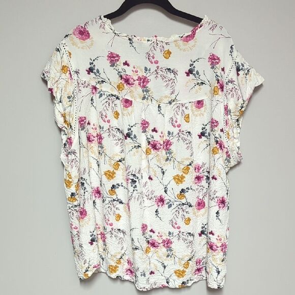 Buffalo David Bitton Floral Blouse in White with Pink and Yellow - Picture 5 of 6